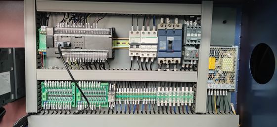 1.5インチパイプ折りたたみ機械 CNC自動 2 セルボモーター 2 電動軸チューブ折りたたみ機
